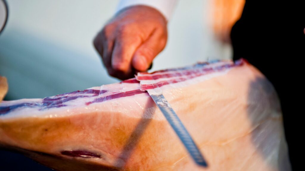 cortar jamon a cuchillo 